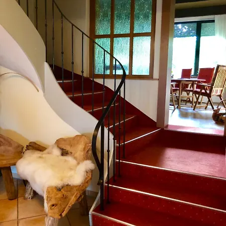 Neudeck Hotell 3*