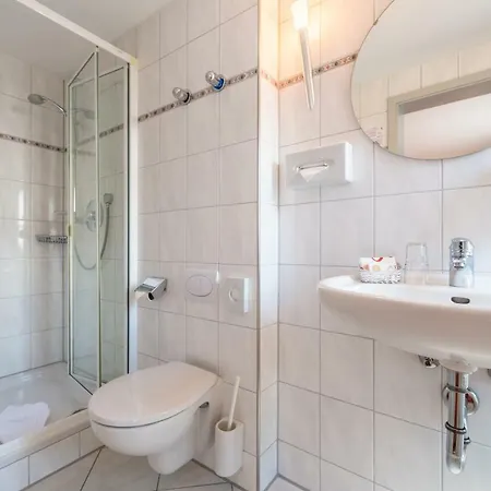Neudeck Hotell 3*