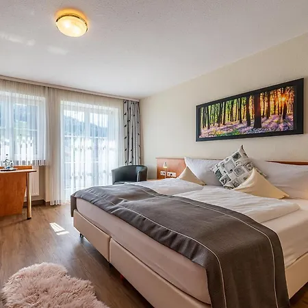 Neudeck Hotel 3*