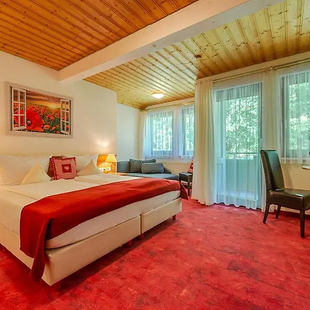 Neudeck Hotel 3*