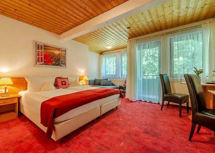 Neudeck Hotel 3*